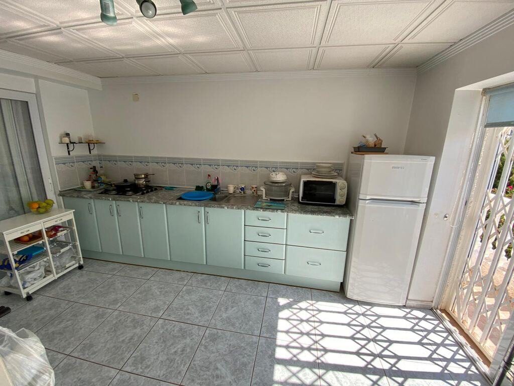Townhouse with 12 bedrooms, 404m² in Torrevieja, Spain [ID: 0150-LS-1306]