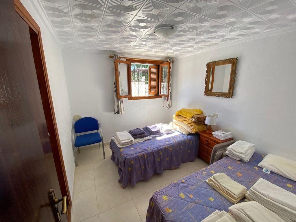Townhouse with 12 bedrooms, 404m² in Torrevieja, Spain [ID: 0150-LS-1306]