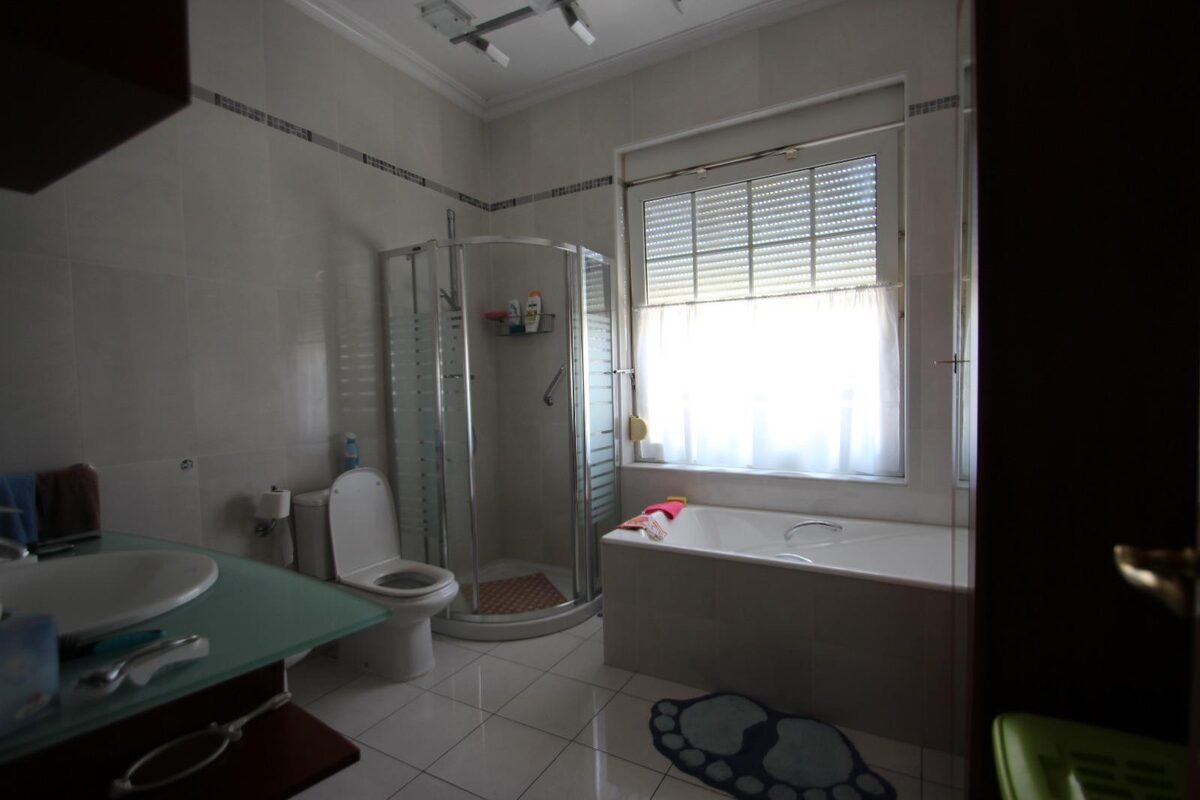 Вилла с 4 спальнями, 250м² в Торревьеха, Испания [ID: 0150-LS-2407]