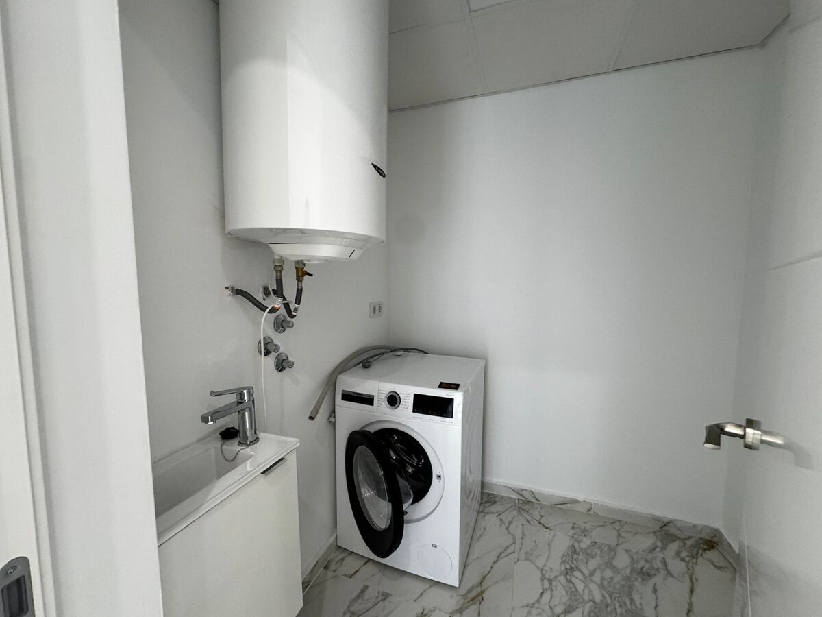Вилла с 4 спальнями, 280м² в Торревьеха, Испания [ID: 0150-LS-0708]