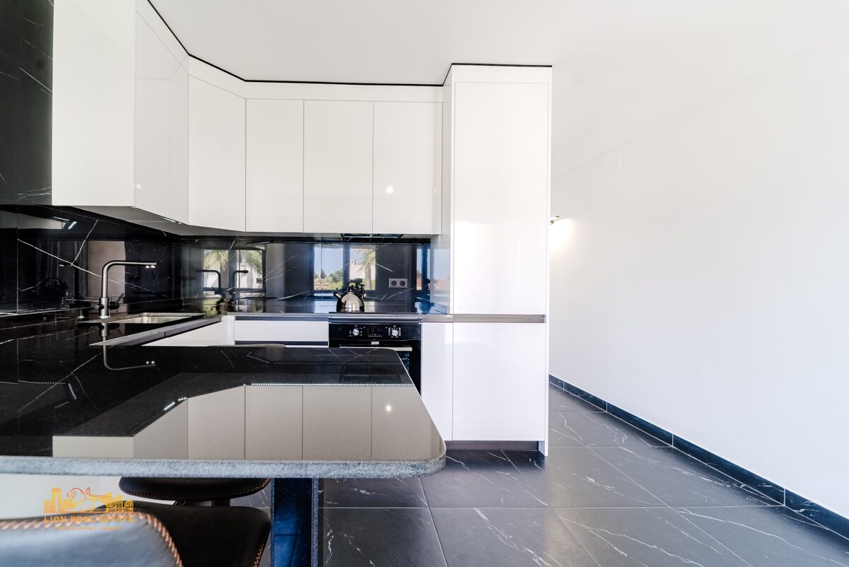 Комерційна нерухомість з 2 спальнями, 120м² в Оріуела Коста, Іспанія [ID: 0150-LS-0808]