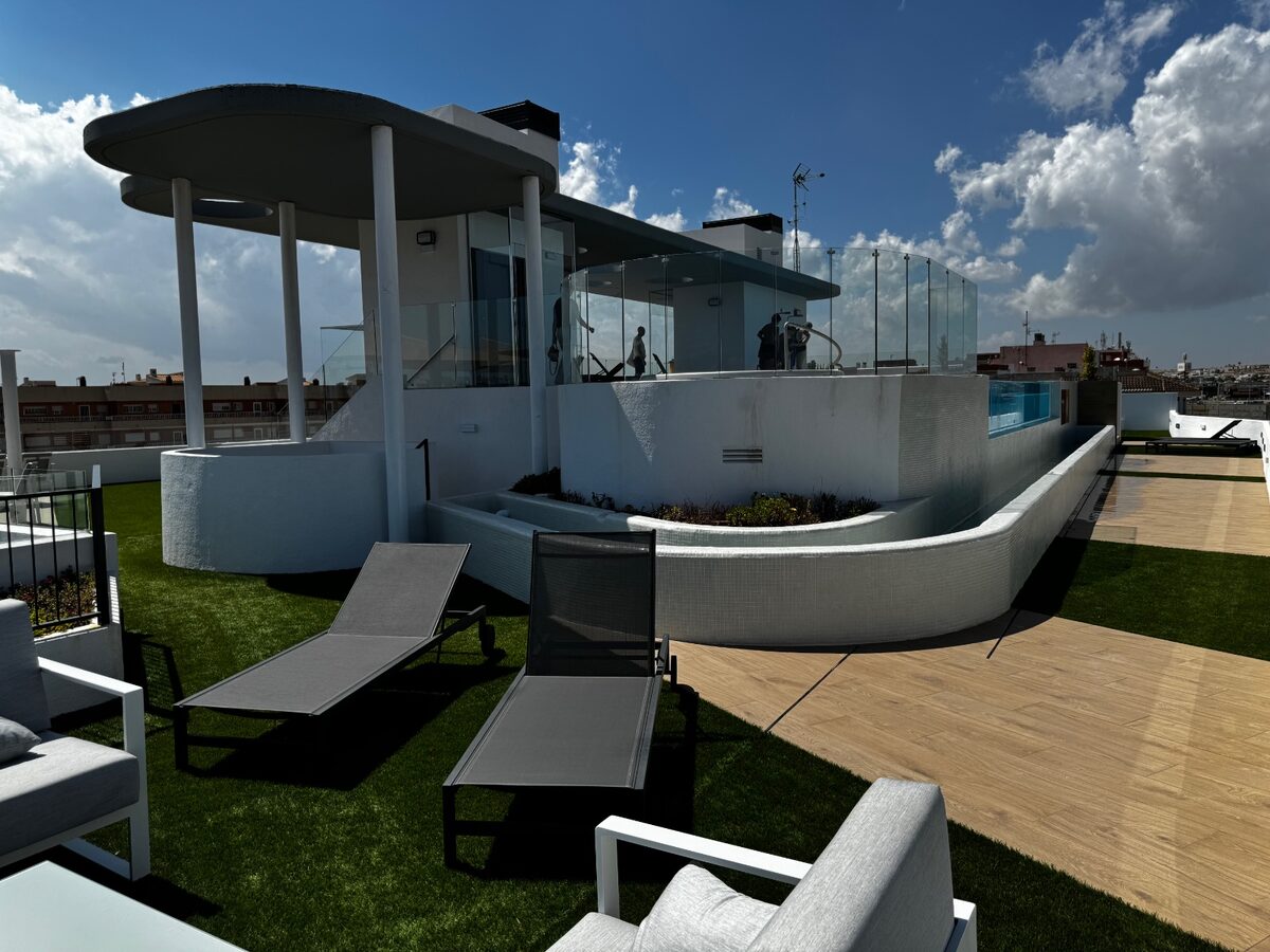 Apartment with 3 bedrooms, 116m² in Punta Prima, Spain [ID: 0150-LS-0409]