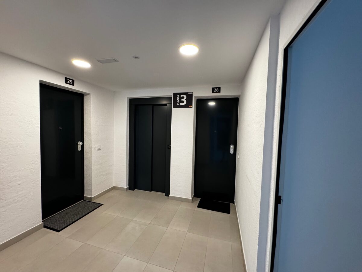 Apartment with 3 bedrooms, 116m² in Punta Prima, Spain [ID: 0150-LS-0409]