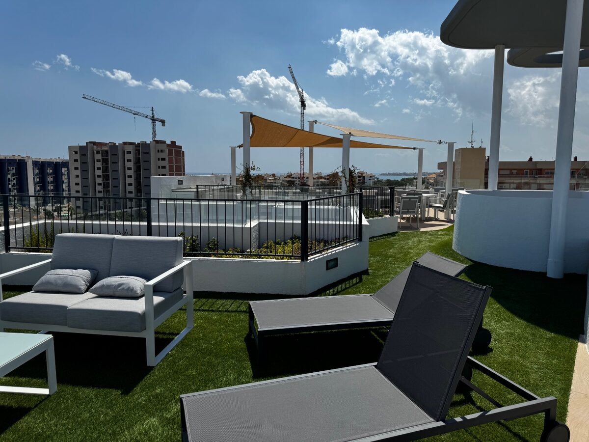 Apartment with 3 bedrooms, 116m² in Punta Prima, Spain [ID: 0150-LS-0409]