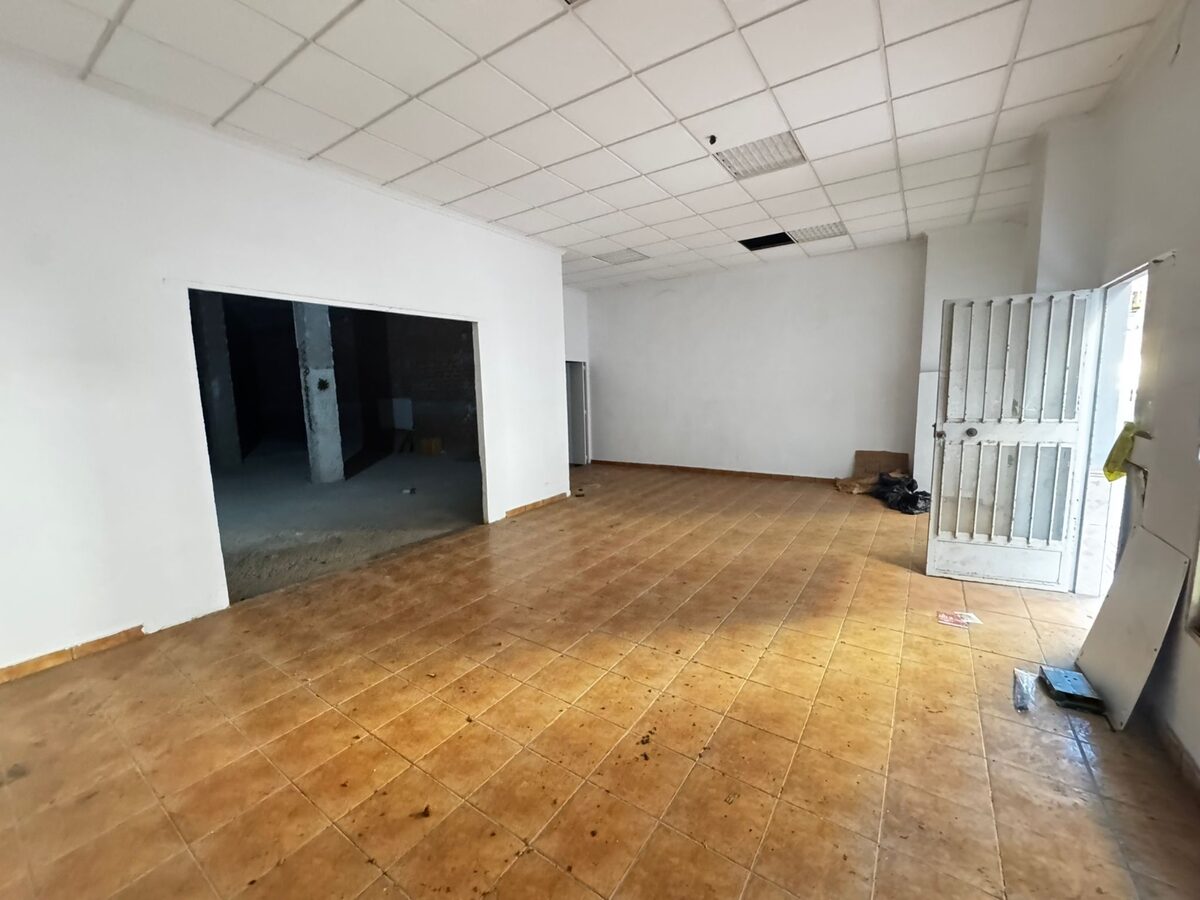 Коммерческое помещение с 2 спальнями, 260м² в Торревьеха, Испания [ID: 0150-LS-1201S]