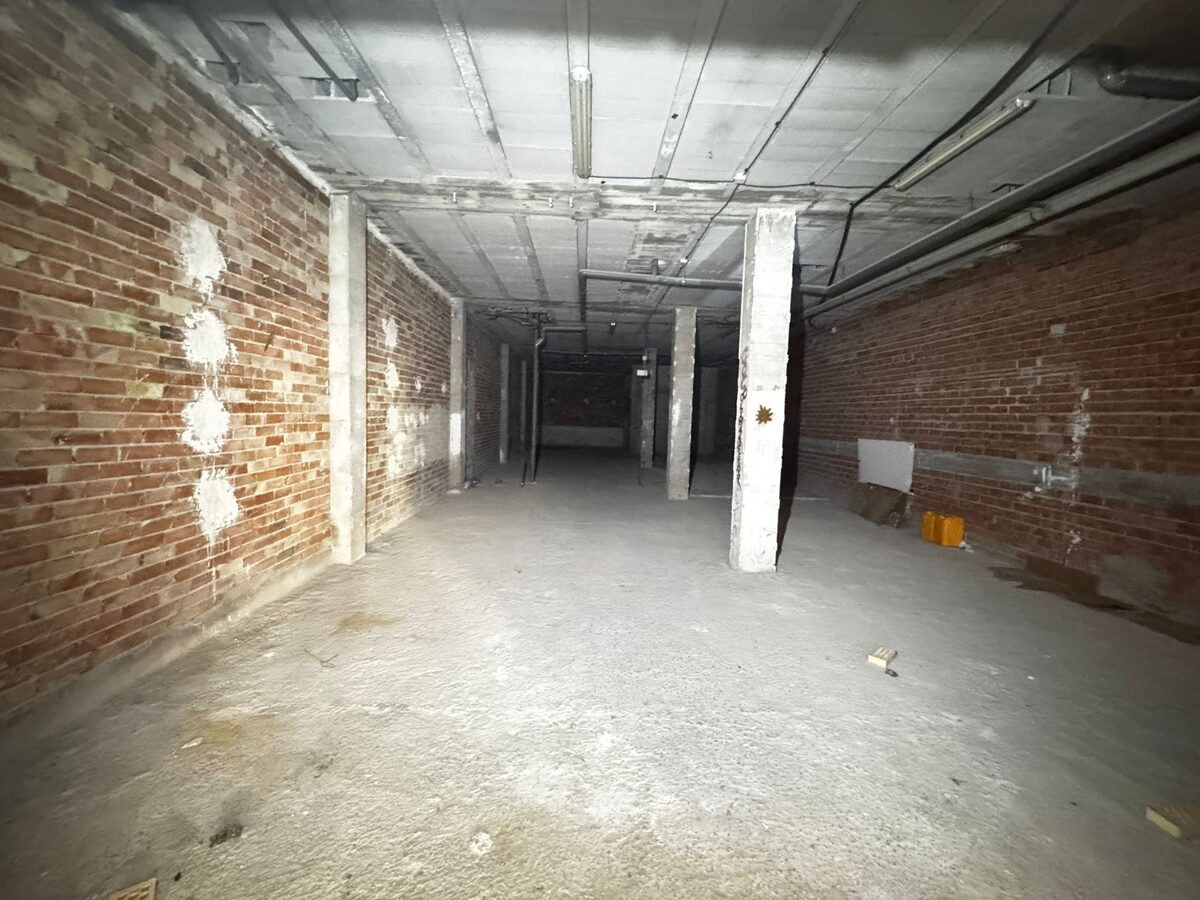 Коммерческое помещение с 2 спальнями, 260м² в Торревьеха, Испания [ID: 0150-LS-1201S]
