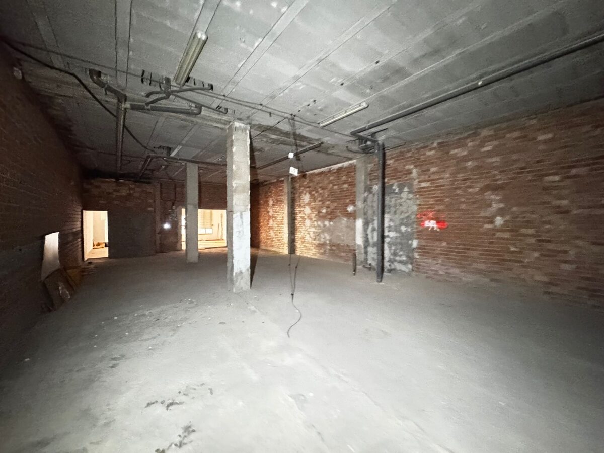 Коммерческое помещение с 2 спальнями, 260м² в Торревьеха, Испания [ID: 0150-LS-1201S]