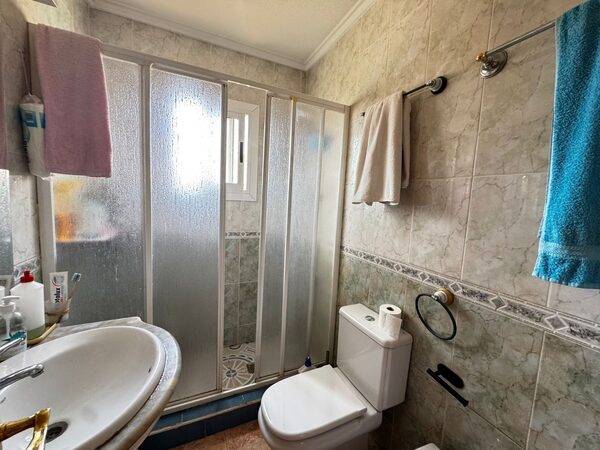Дом в Пунта Прима, Испания, 200м² - изображение 19