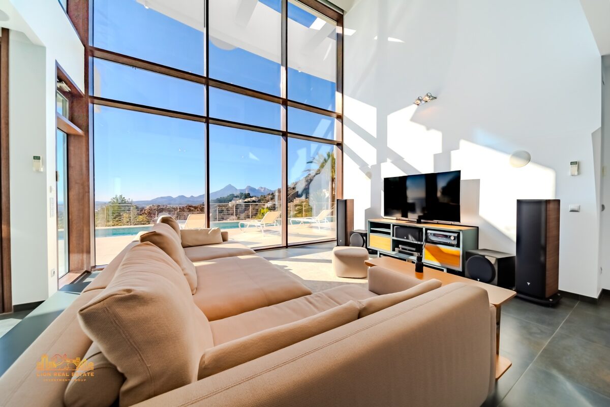 Вилла с 5 спальнями, 635м² в Алтея, Испания [ID: 0150-LS-0212]