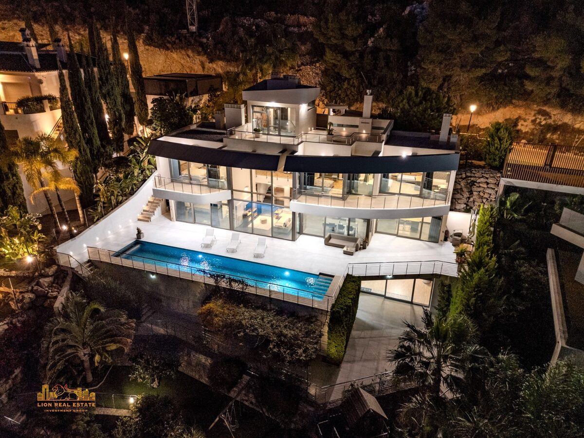 Вилла с 5 спальнями, 635м² в Алтея, Испания [ID: 0150-LS-0212]