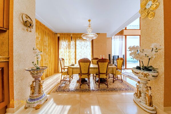 Вилла в Алтея, Испания, 800м²
