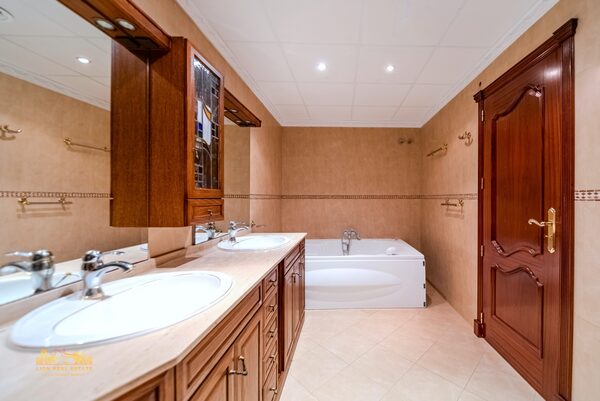 Вилла в Алтея, Испания, 800м² - изображение 26