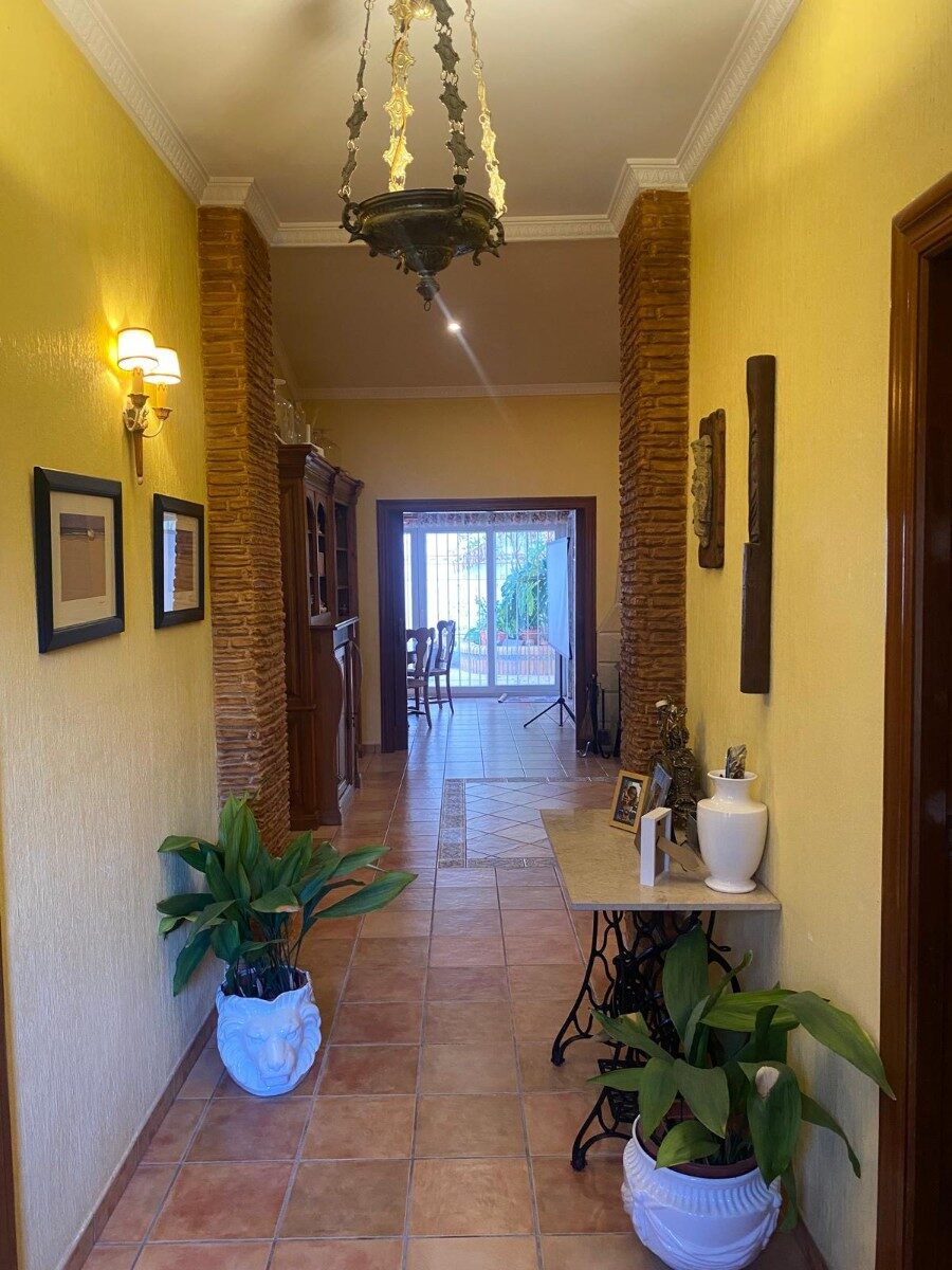 Townhouse with 3 bedrooms, 219m² in Torrevieja, Spain [ID: 0150-LS-1601]