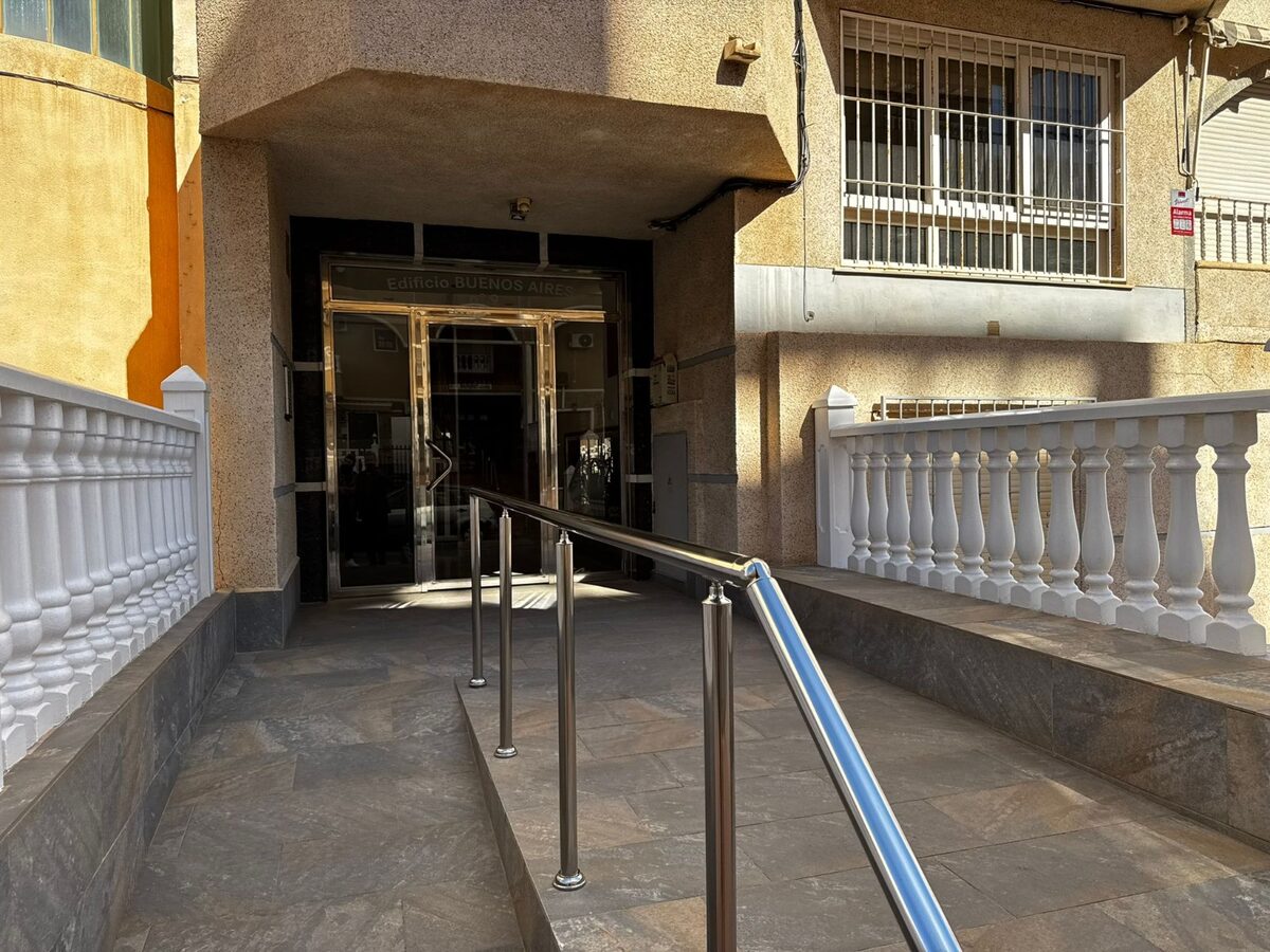 Apartment with 2 bedrooms, 64m² in Torrevieja, Spain [ID: 0150-LS-1402/2]