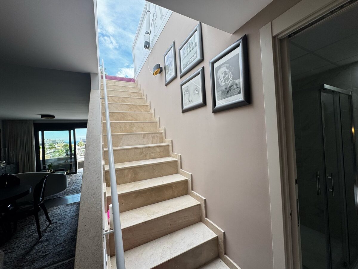 Квартира з 2 спальнями, 120м² в Оріуела Коста, Іспанія [ID: 0150-LS-2503]