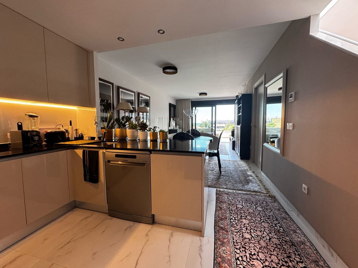 Квартира з 2 спальнями, 120м² в Оріуела Коста, Іспанія [ID: 0150-LS-2503]