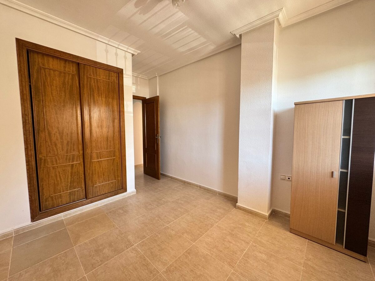 Bungalow with 2 bedrooms, 66m² in Torrevieja, Spain [ID: 0150-LS-1006C]