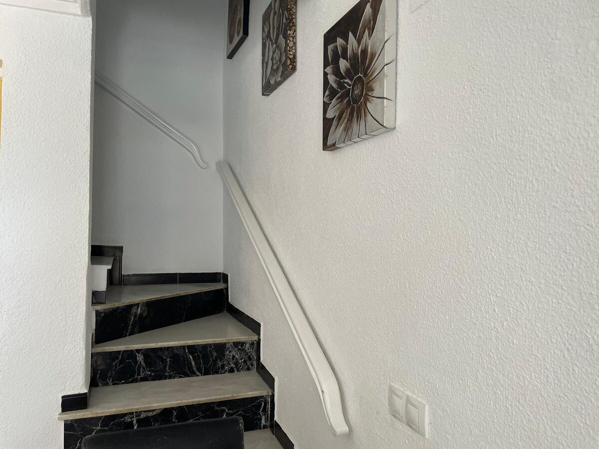 Townhouse with 5 bedrooms, 162m² in Torrevieja, Spain [ID: 0150-LS-2006]