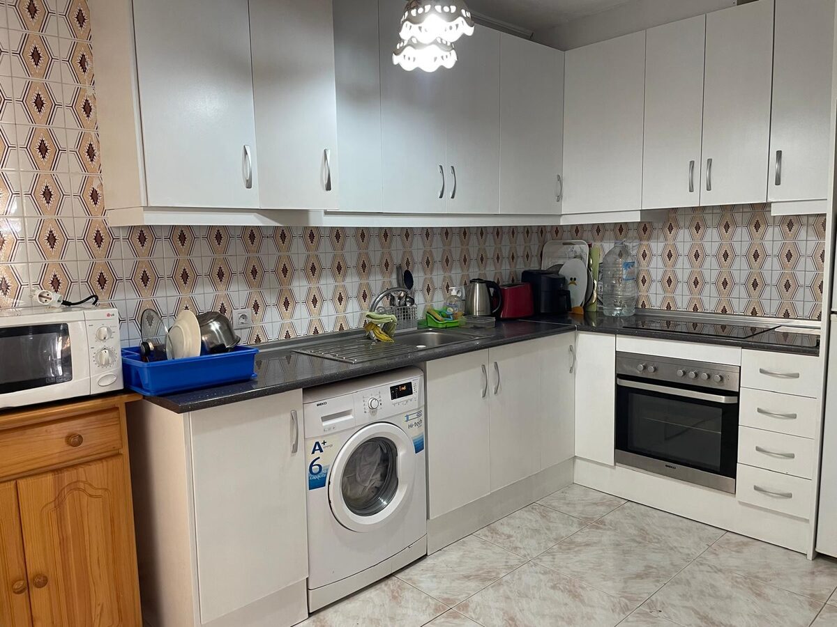 Townhouse with 5 bedrooms, 162m² in Torrevieja, Spain [ID: 0150-LS-2006]
