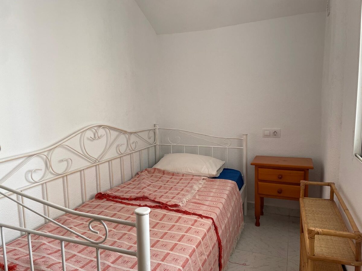 Townhouse with 5 bedrooms, 162m² in Torrevieja, Spain [ID: 0150-LS-2006]