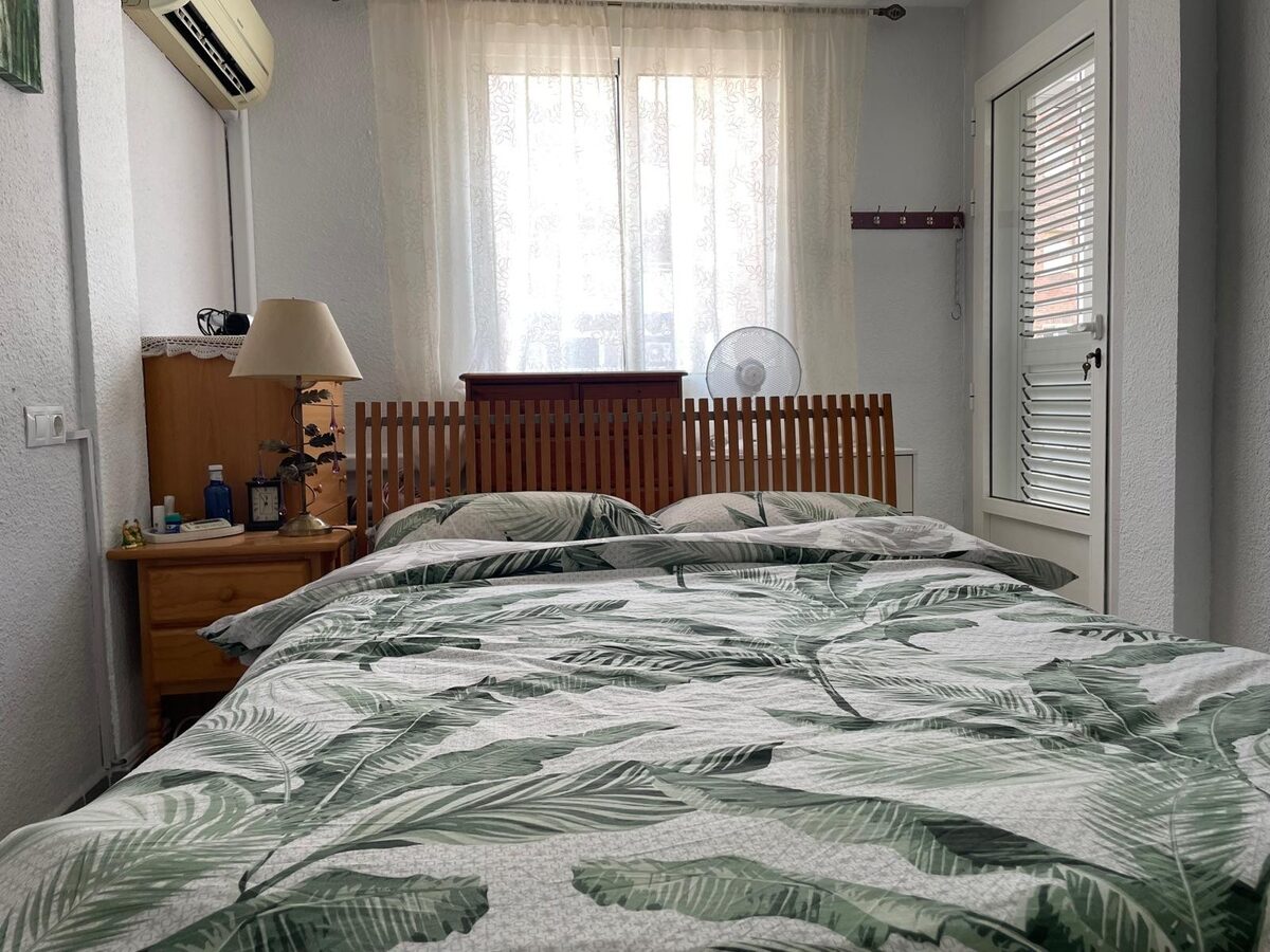 Townhouse with 5 bedrooms, 162m² in Torrevieja, Spain [ID: 0150-LS-2006]