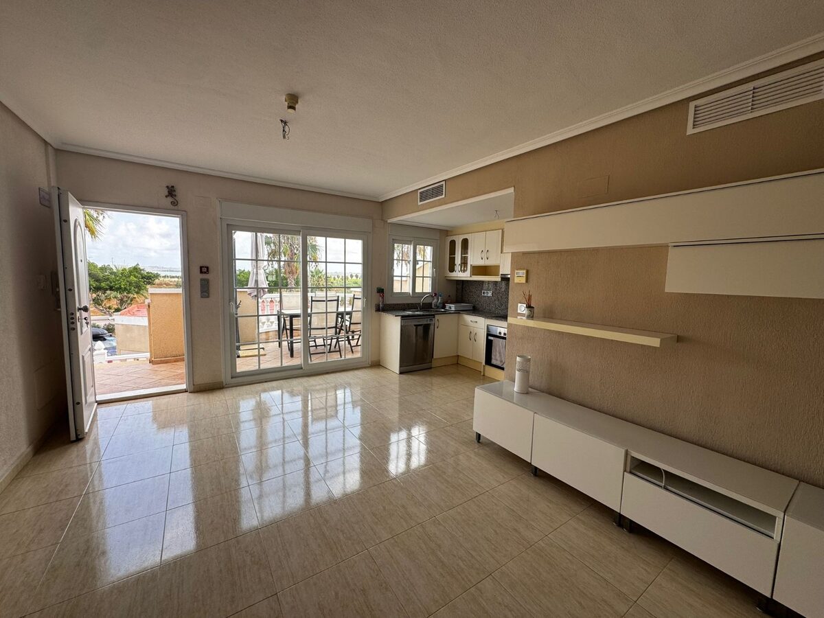 Квартира з 3 спальнями, 107м² в Гуардамар-дель-Сегура, Іспанія [ID: 0150-LS-0807/2]