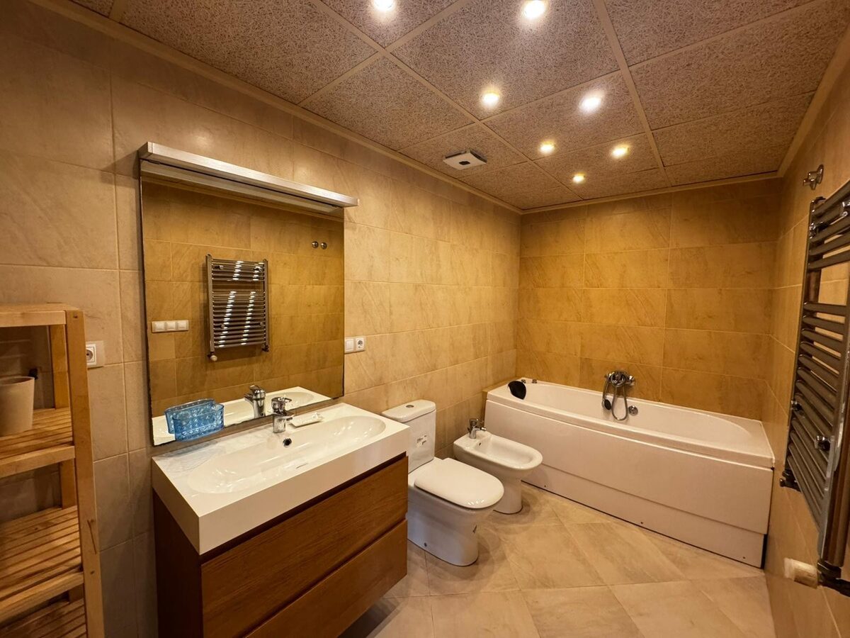 Будинок з 4 спальнями, 134м² в Оріуела Коста, Іспанія [ID: 0150-LS-1107]