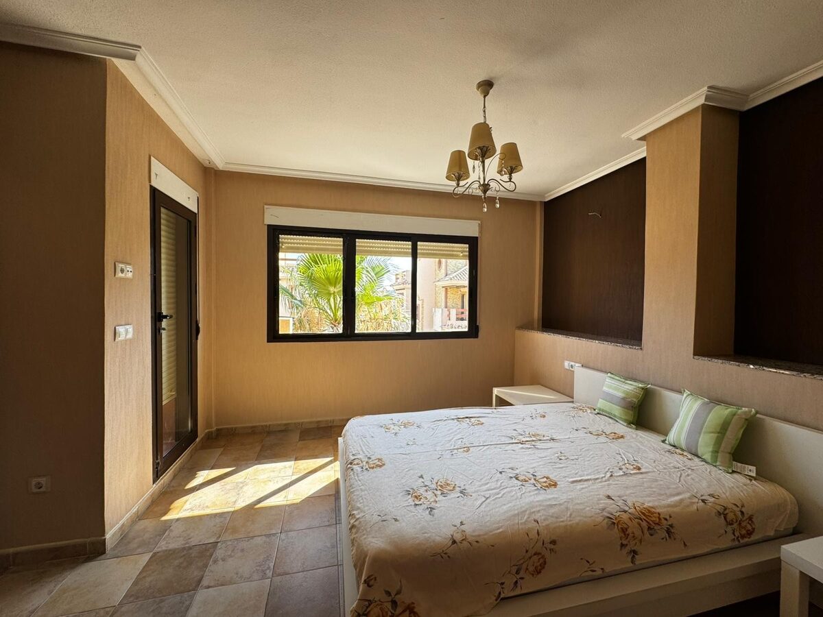 Будинок з 4 спальнями, 134м² в Оріуела Коста, Іспанія [ID: 0150-LS-1107]