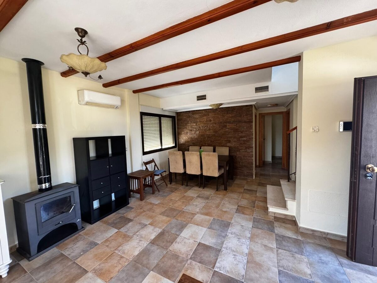 Будинок з 4 спальнями, 134м² в Оріуела Коста, Іспанія [ID: 0150-LS-1107]