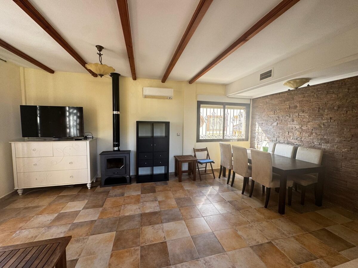 Будинок з 4 спальнями, 134м² в Оріуела Коста, Іспанія [ID: 0150-LS-1107]