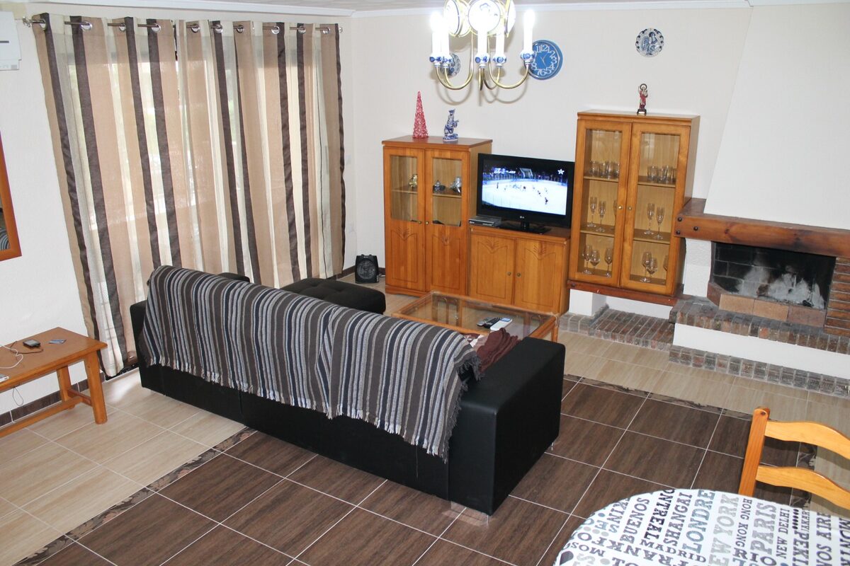 Dom z 5 sypialniami, 162m² w Punta Prima, Hiszpania [ID: 0150-LS-1407]
