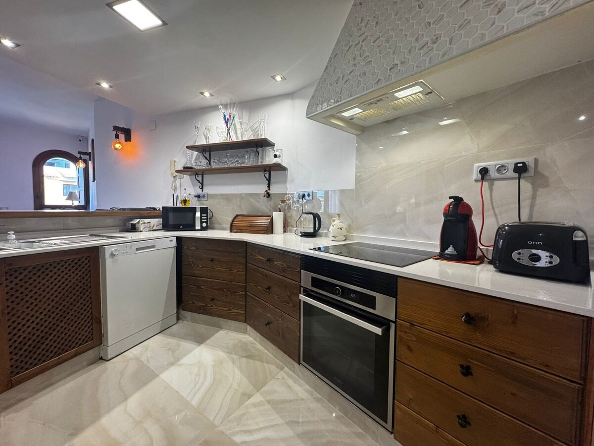 Penthouse z 2 sypialniami, 148m² w Punta Prima, Hiszpania [ID: 0150-LS-2207]