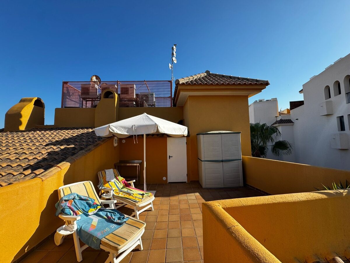 Penthouse z 2 sypialniami, 148m² w Punta Prima, Hiszpania [ID: 0150-LS-2207]