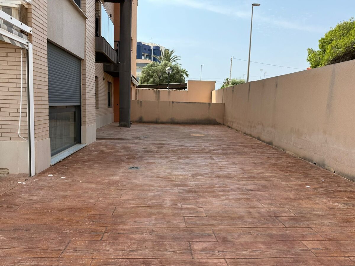 Apartment with 2 bedrooms, 60m² in Punta Prima, Spain [ID: 0150-LS-2508]