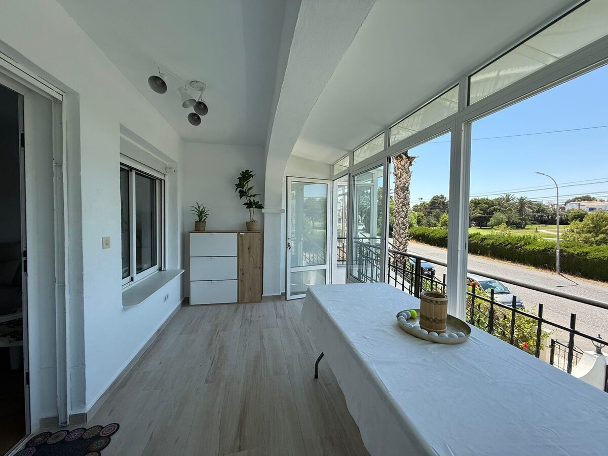 Таунхаус з 3 спальнями, 100м² в Оріуела Коста, Іспанія [ID: 0150-LS-1510]