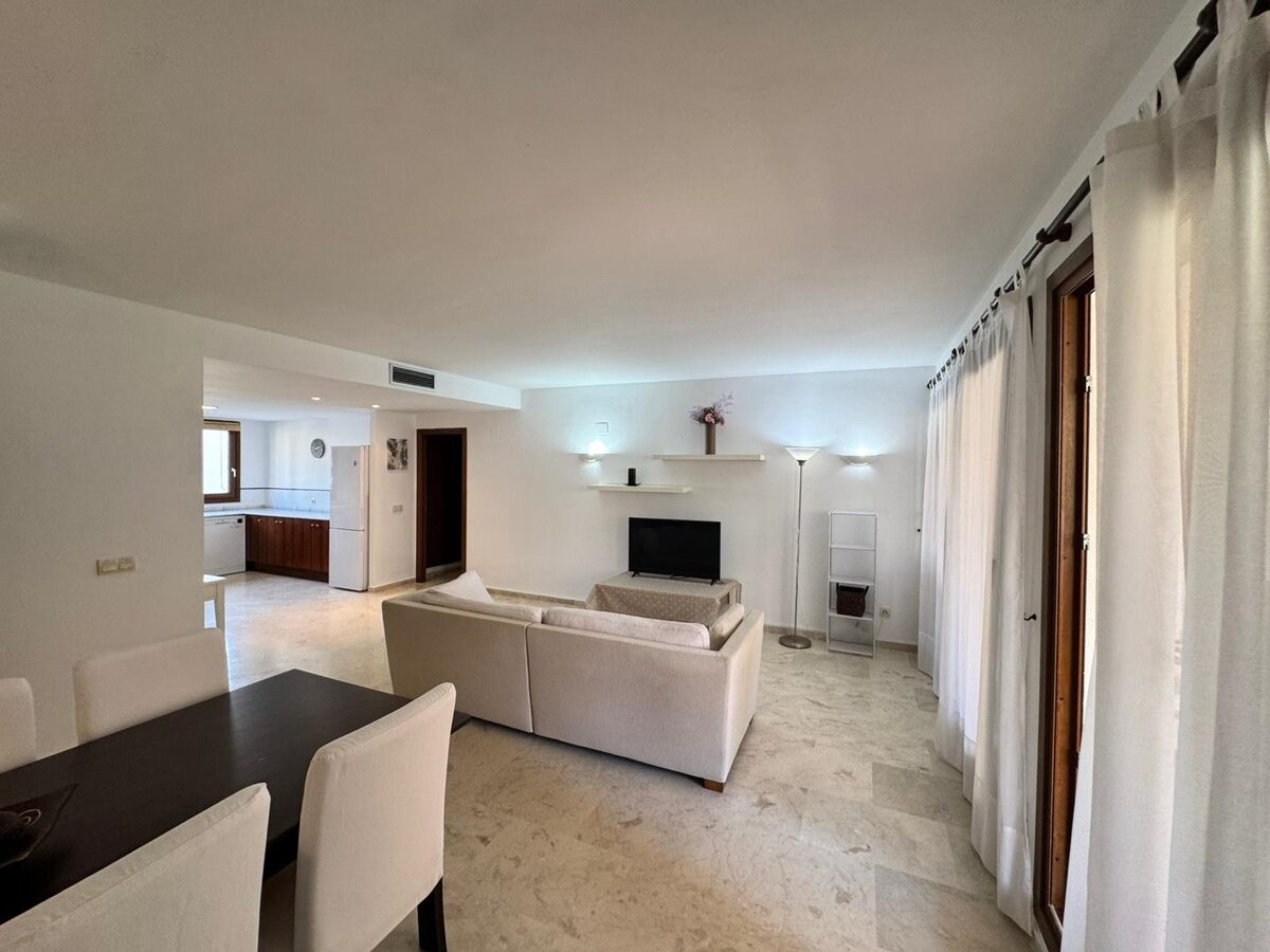 Apartment with 2 bedrooms, 88m² in Punta Prima, Spain [ID: 0150-LS-1020B]