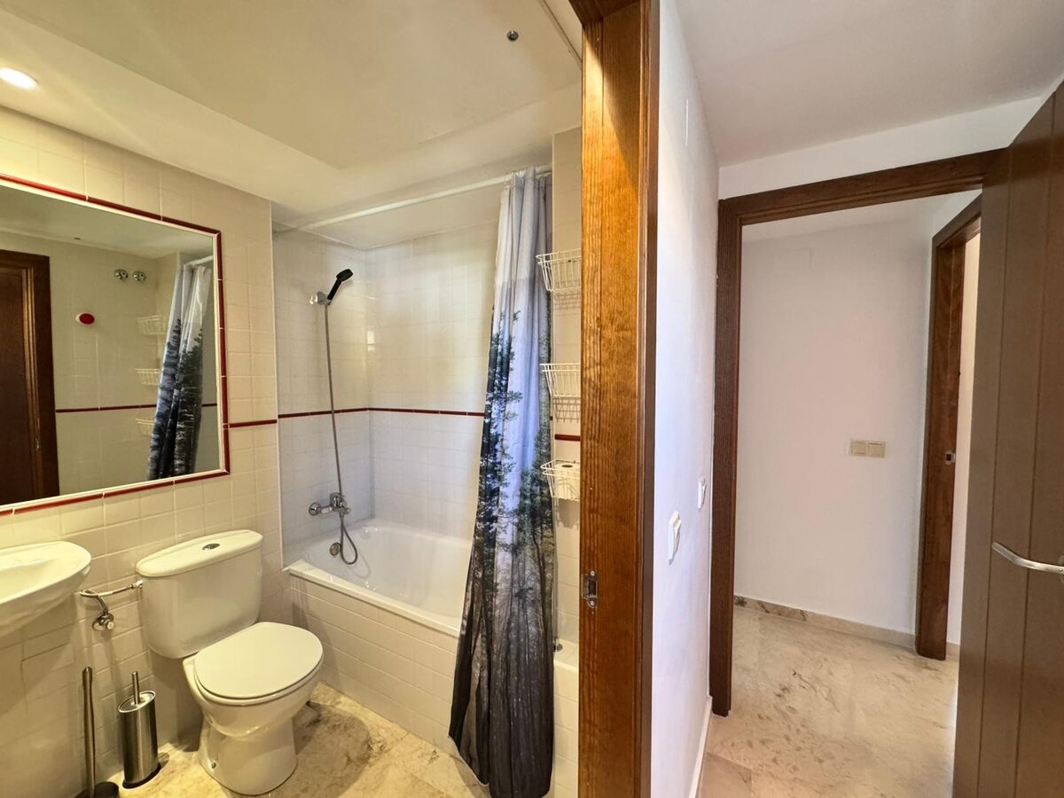 Apartment with 2 bedrooms, 88m² in Punta Prima, Spain [ID: 0150-LS-1020B]