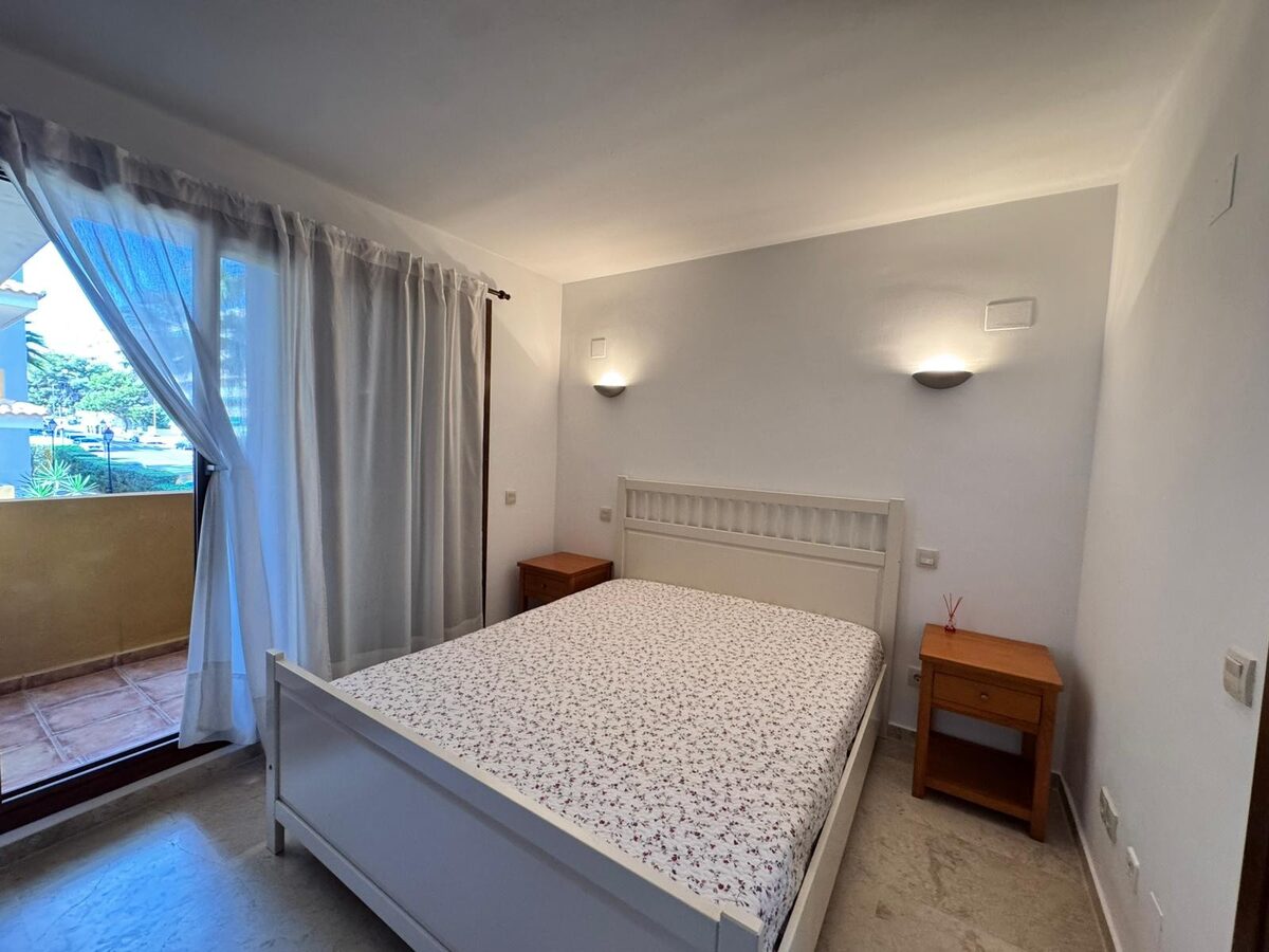 Apartment with 2 bedrooms, 88m² in Punta Prima, Spain [ID: 0150-LS-1020B]