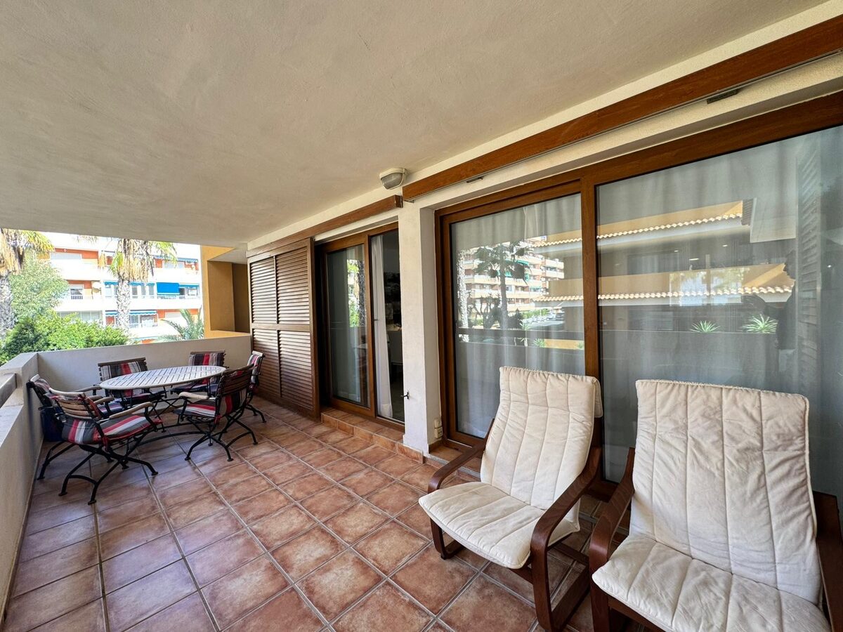 Apartment with 2 bedrooms, 88m² in Punta Prima, Spain [ID: 0150-LS-1020B]