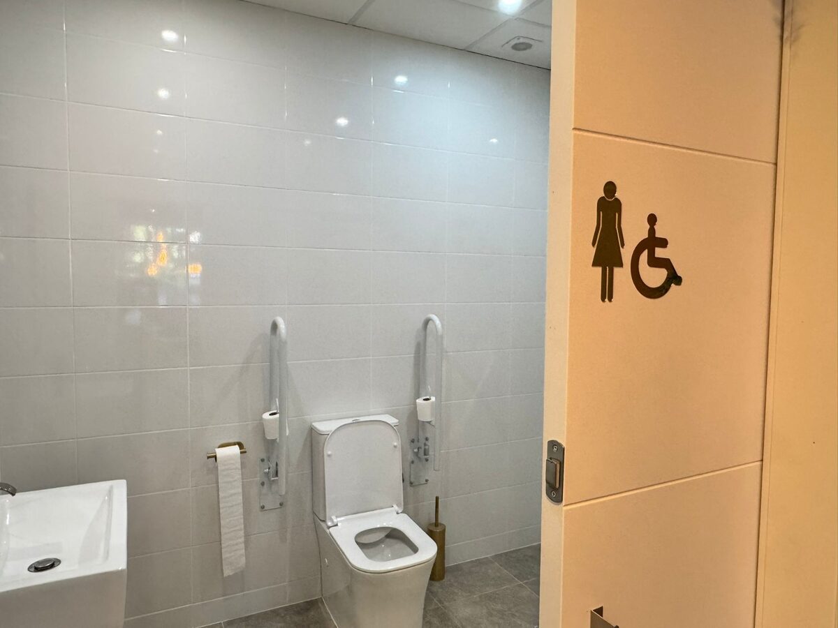 Przestrzeń komercyjna z 1 sypialnią, 160m² w Вільямартін, Hiszpania [ID: 0150-LS-2310/1]