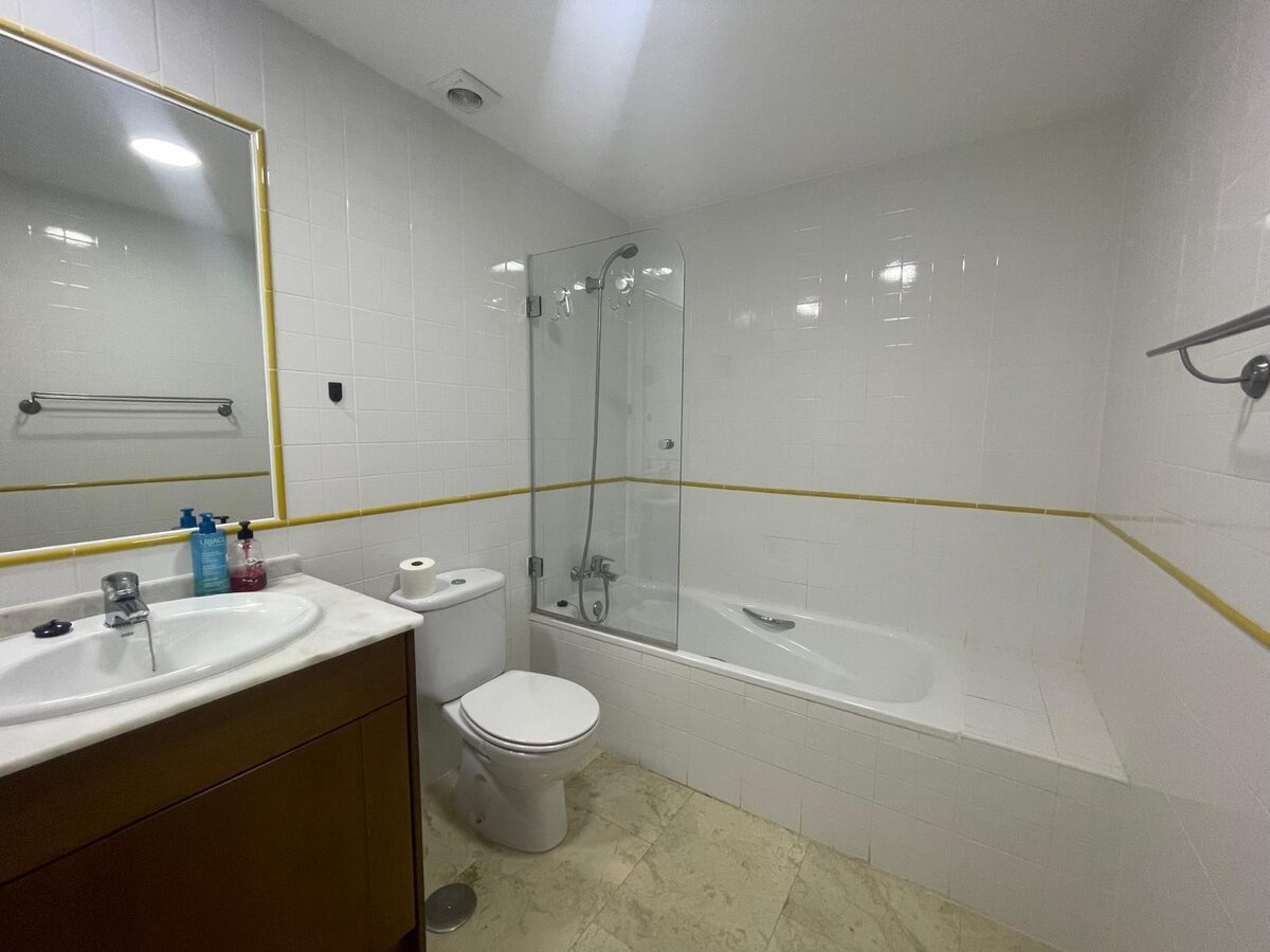Apartment with 2 bedrooms, 96m² in Punta Prima, Spain [ID: 0150-LS-1801]