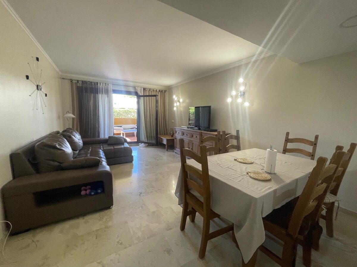 Apartment with 2 bedrooms, 96m² in Punta Prima, Spain [ID: 0150-LS-1801]
