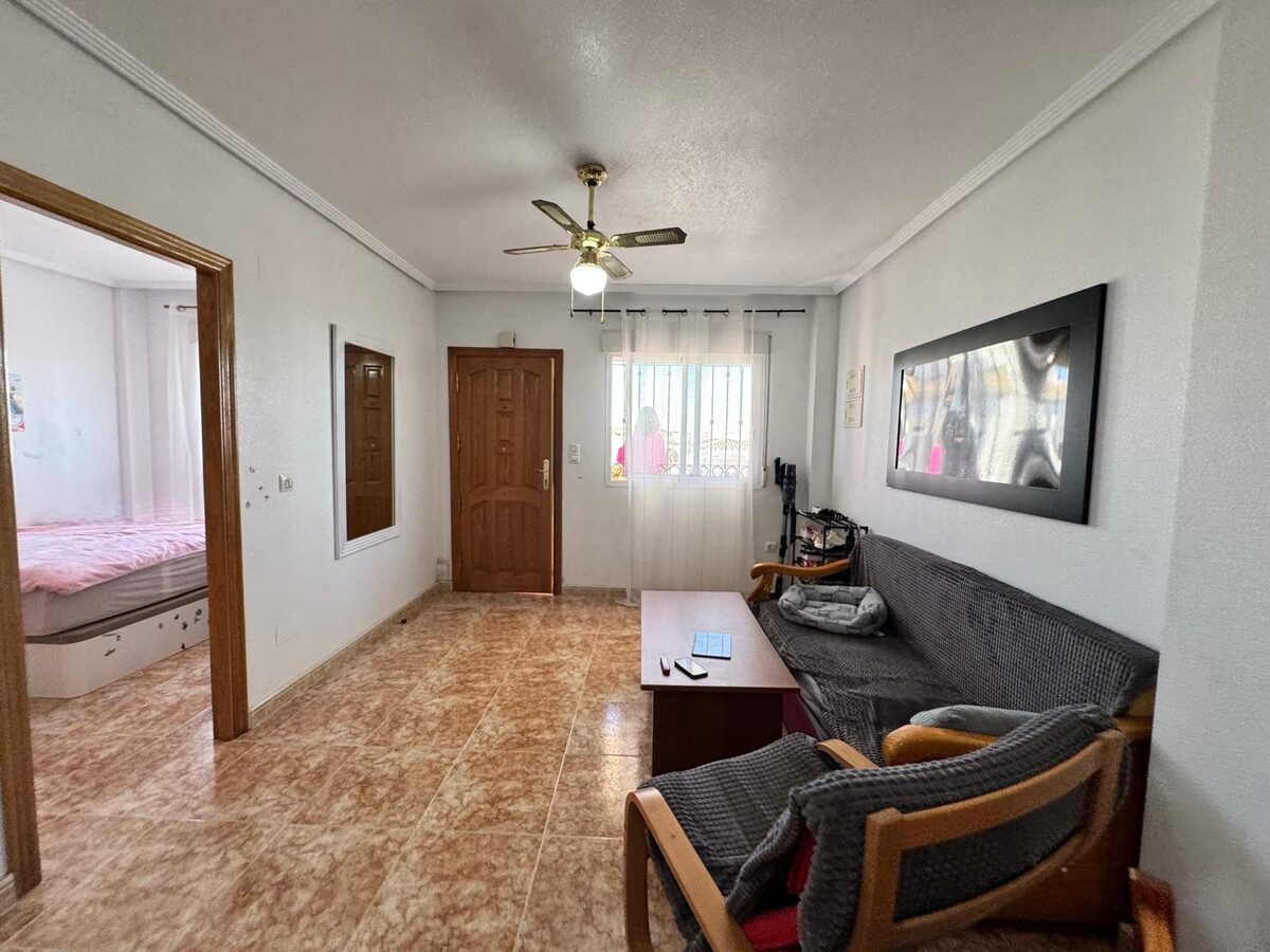 Apartment with 2 bedrooms, 63m² in Punta Prima, Spain [ID: 0150-LS-1911]