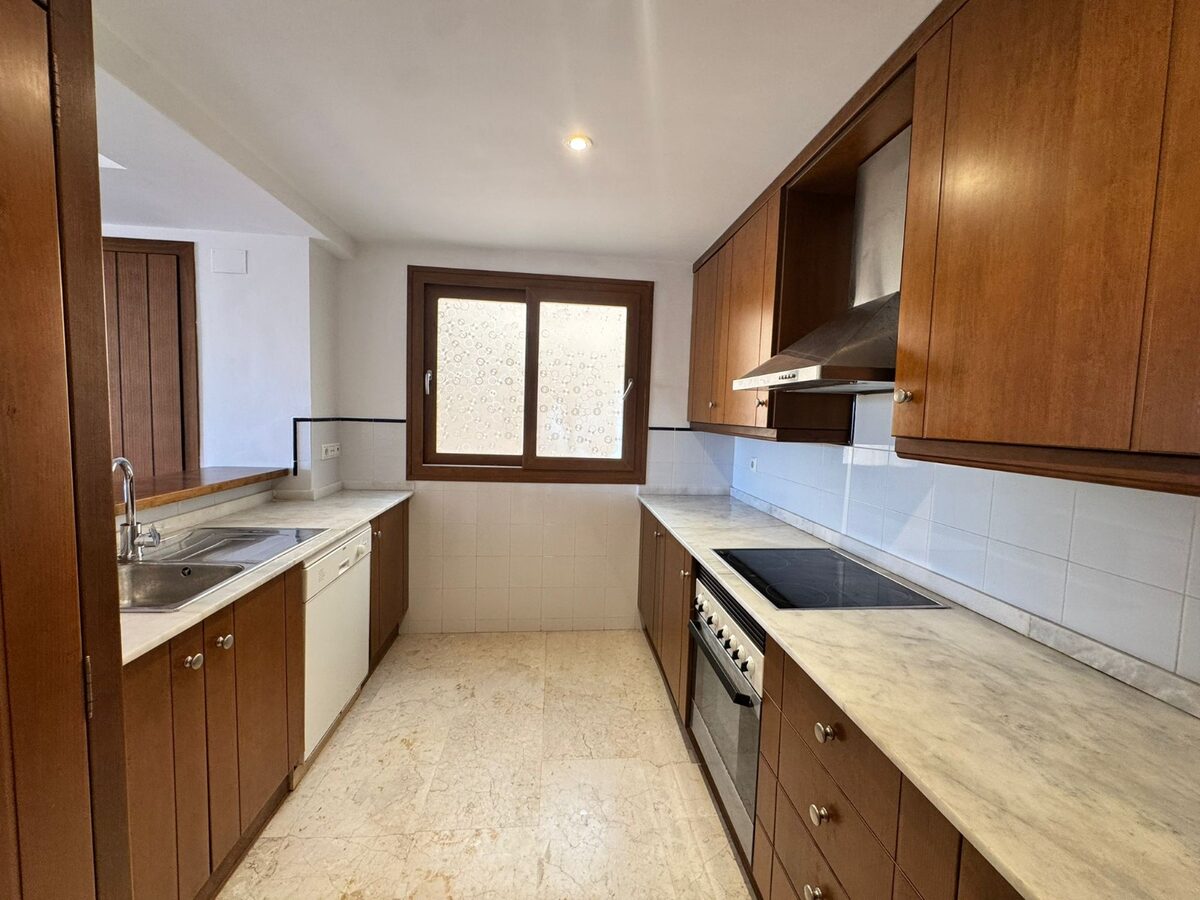 Apartment with 2 bedrooms, 106m² in Punta Prima, Spain [ID: 0150-LS-2111]