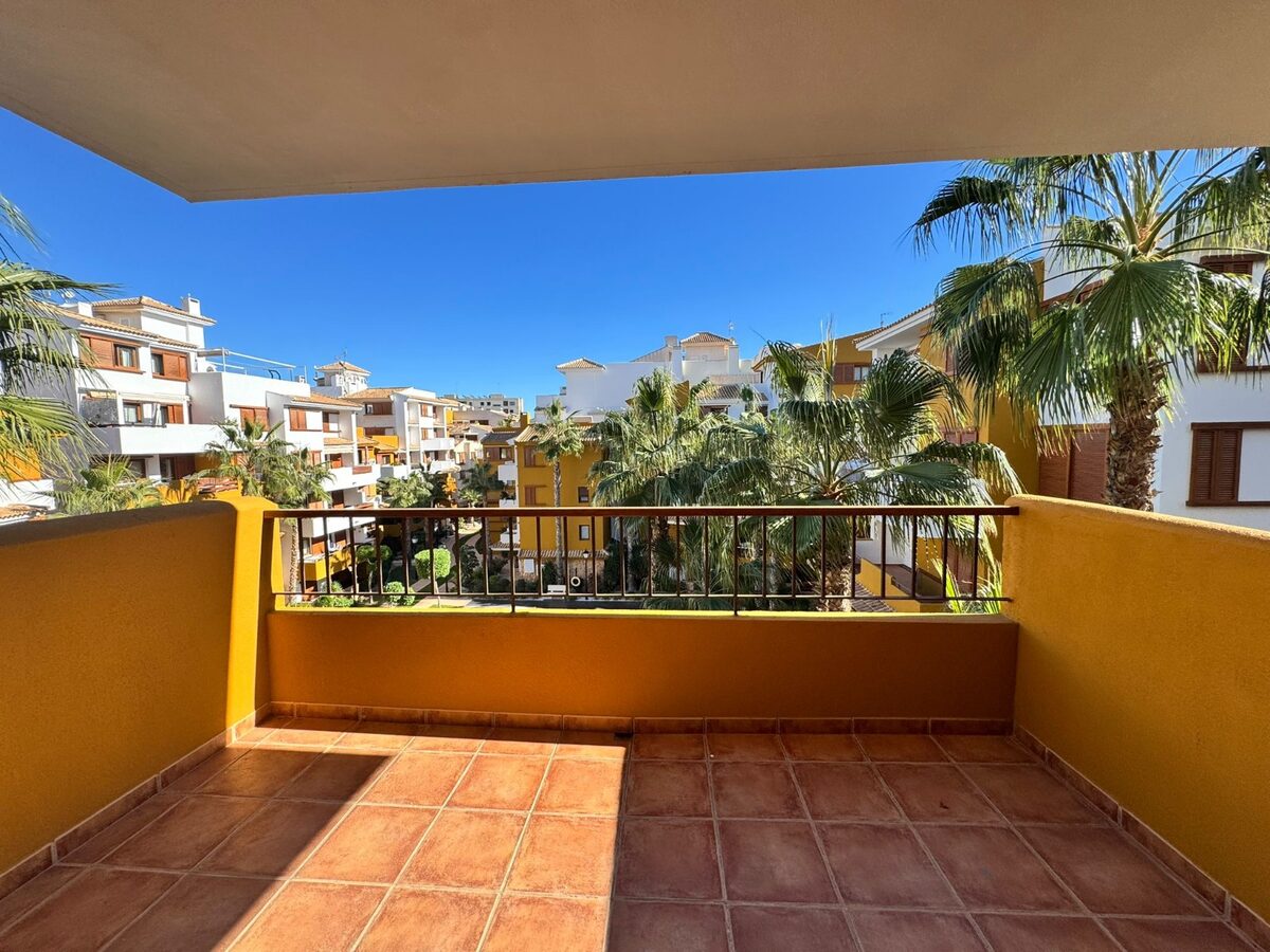 Apartment with 2 bedrooms, 106m² in Punta Prima, Spain [ID: 0150-LS-2111]