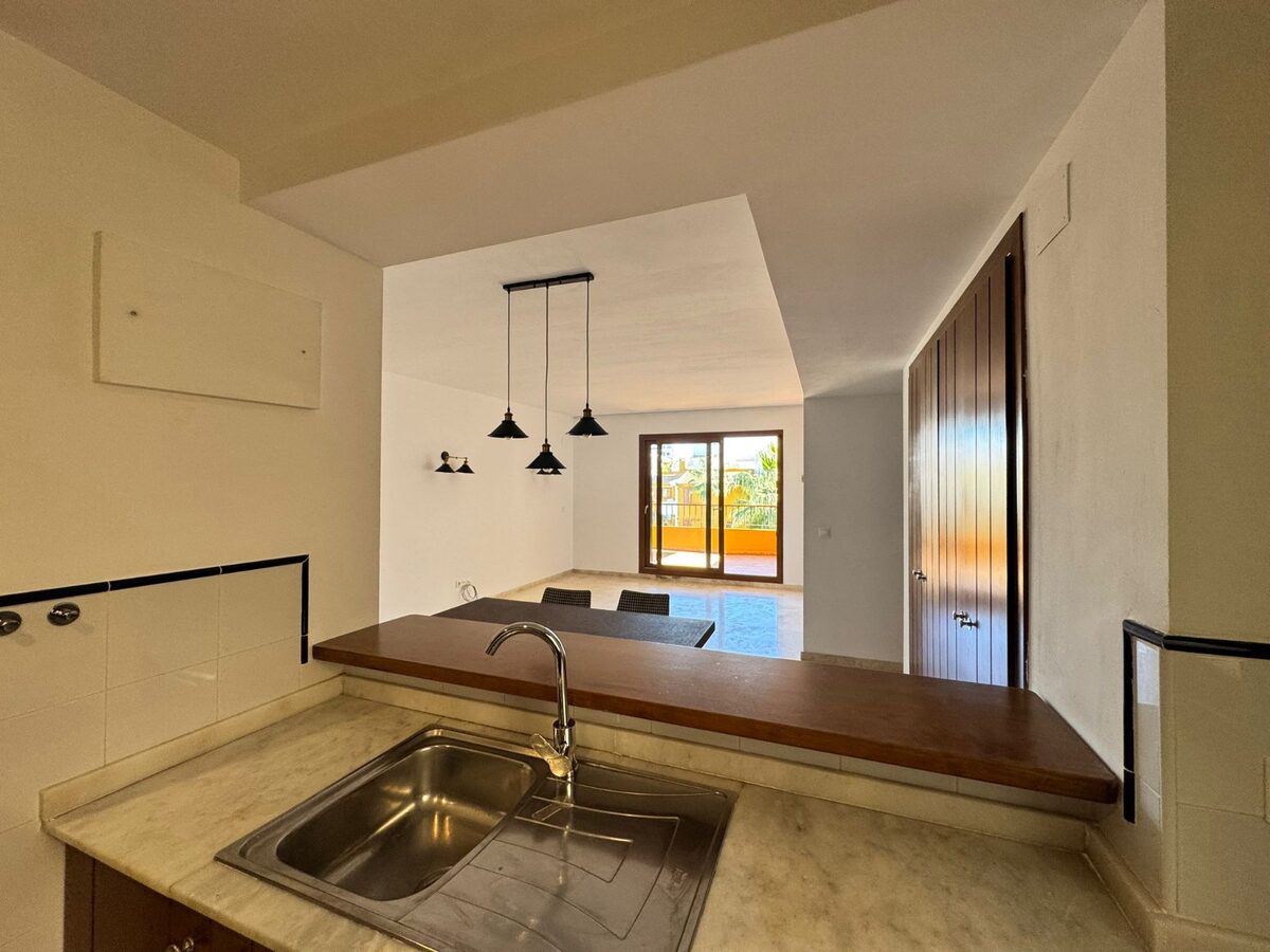 Apartment with 2 bedrooms, 106m² in Punta Prima, Spain [ID: 0150-LS-2111]