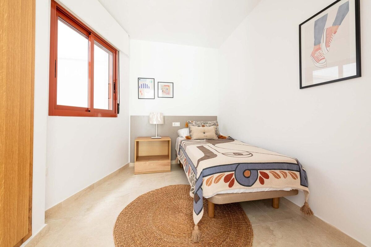Apartment with 3 bedrooms, 96m² in Aviles, Spain [ID: 0137-N9370]