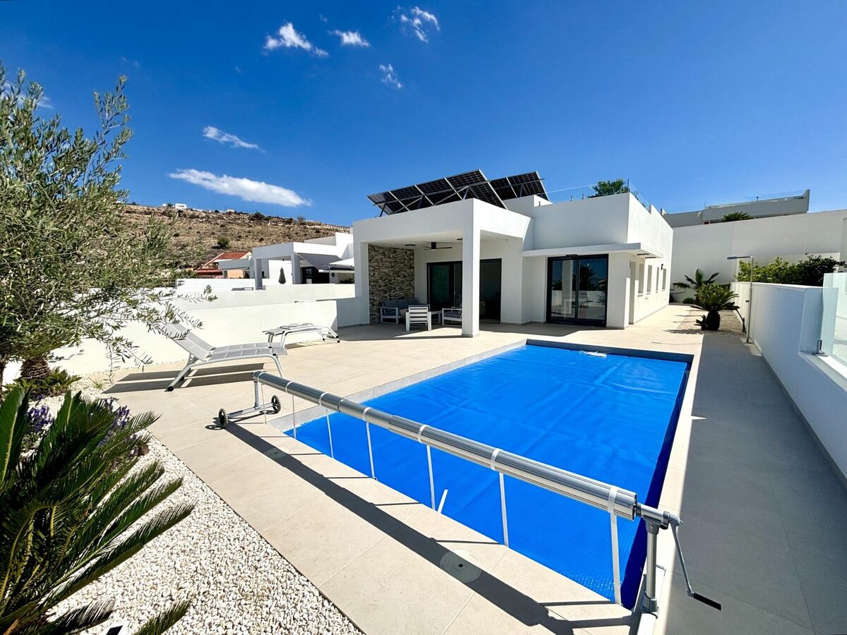 Villa with 3 bedrooms, 120m² in Rojales, Spain [ID: 0137-N7196]