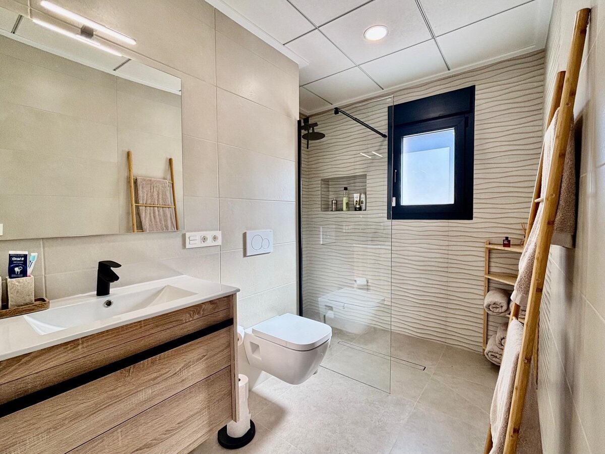 Villa with 3 bedrooms, 120m² in Rojales, Spain [ID: 0137-N7196]