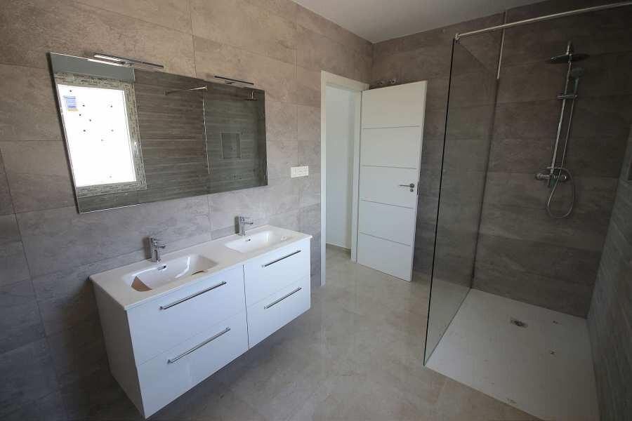 Вилла с 4 спальнями, 220м² в Пиносо, Испания [ID: 0137-N9375]